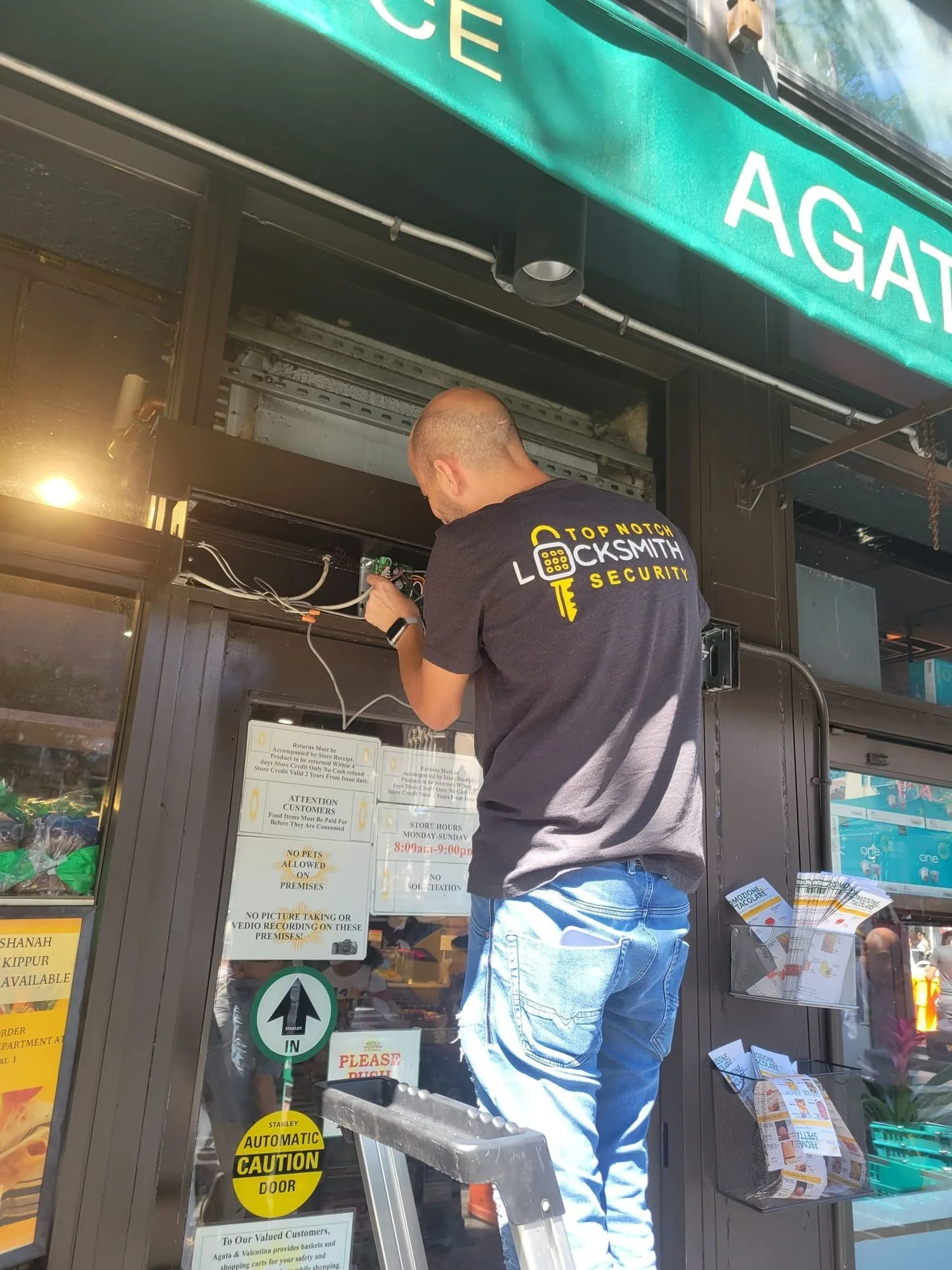 Commercial Locksmith NYC — Top Notch Locksmith & Security